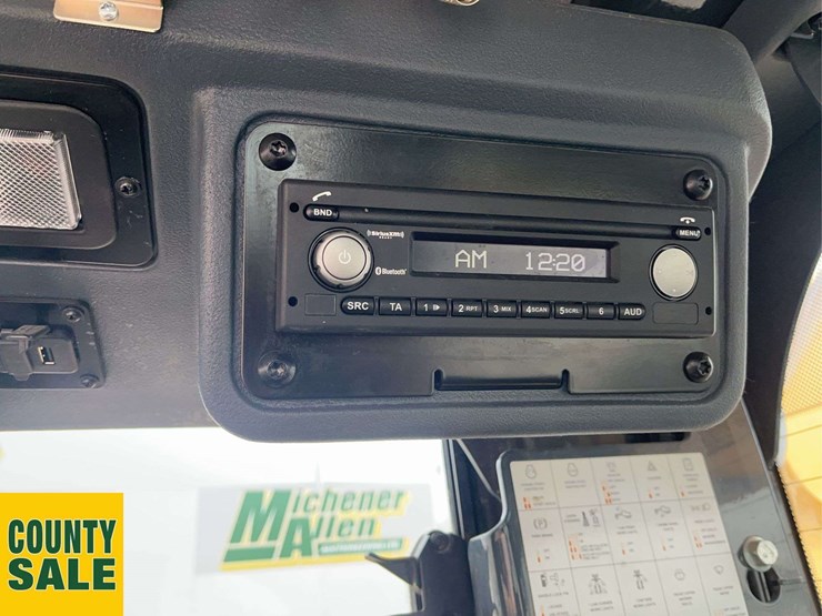 2020-deere-872gp-image-14