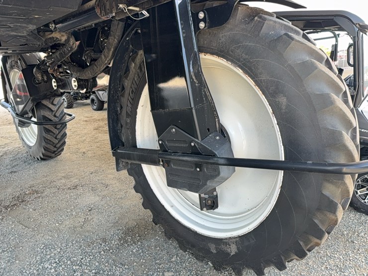 2023-new-holland-sp.310f-image-11