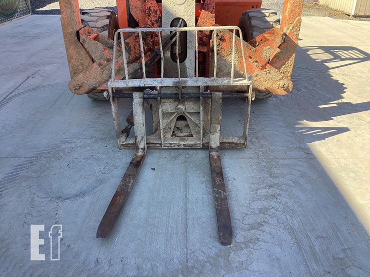 2006-lull-1044c-54-image-9