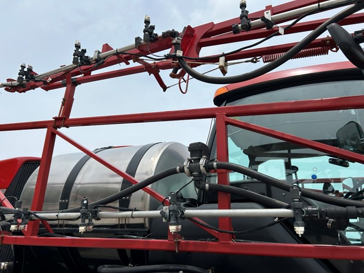 2014-case-ih-3200b-image-14