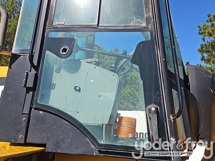 2018-caterpillar-914m-image-22