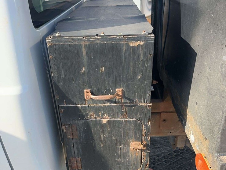 2013-ford-f350-xl-image-19