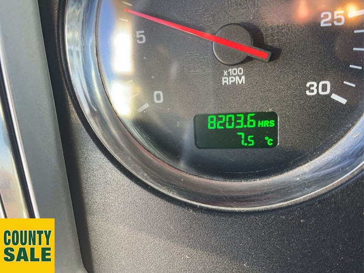 2016-kenworth-t800-image-21