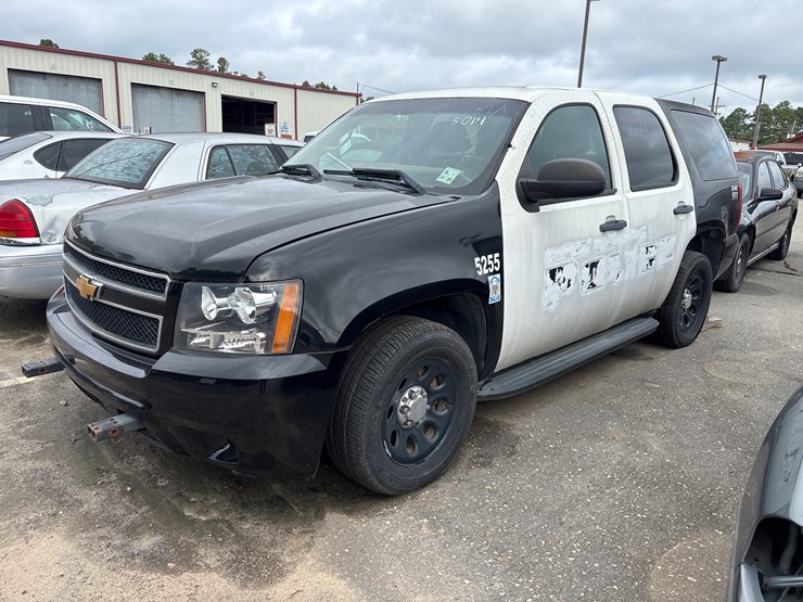2014-chevrolet-tahoe-image-1