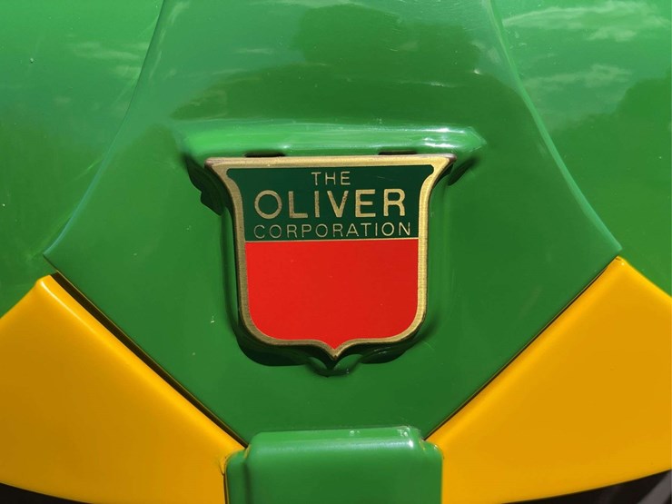 oliver-super-88-image-13
