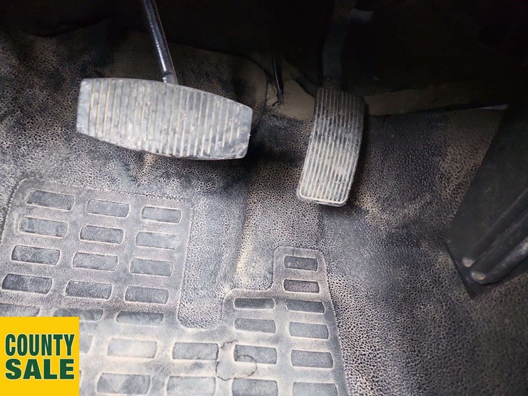 2015-ford-f550-image-14