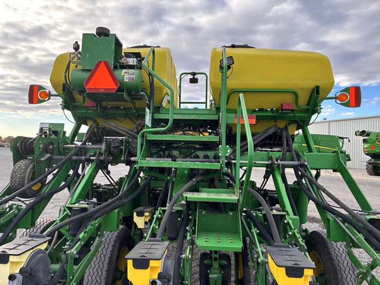 2018-john-deere-1795-image-67