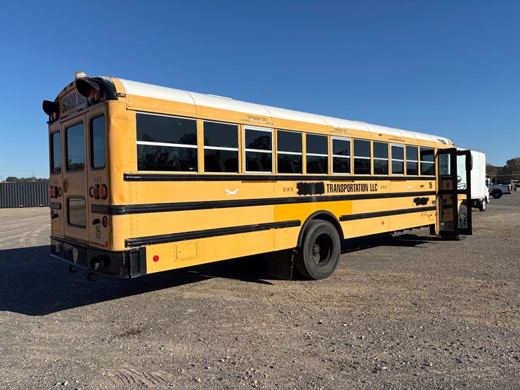 #24383-•-2009-international-bus-image-3