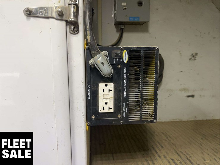 2012-ford-f550-image-21