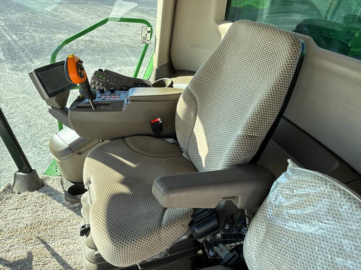 2013-john-deere-s670-image-100