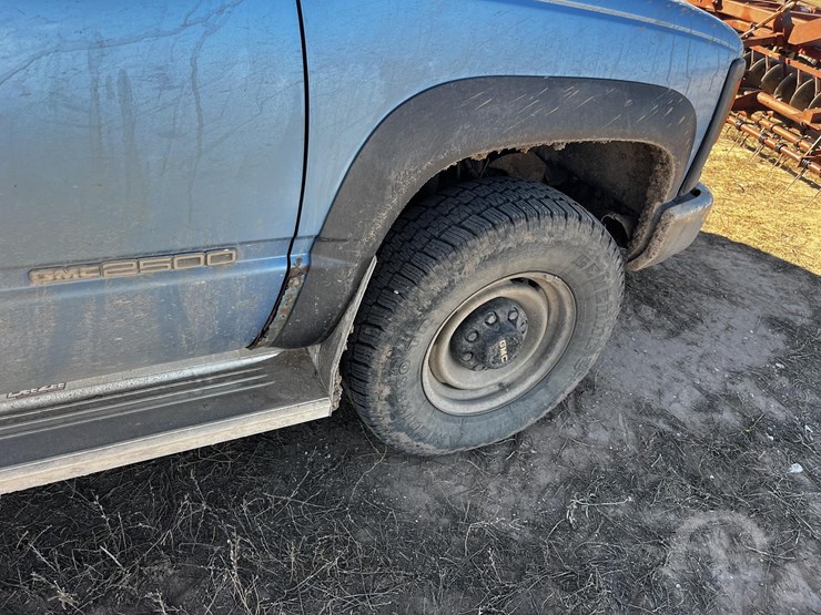 1997-gmc-sierra-2500-sl-image-9