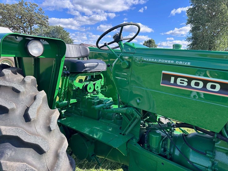 oliver-1600-image-17