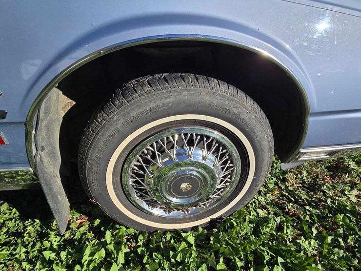 1985-oldsmobile-ninety-eight-regency-image-37