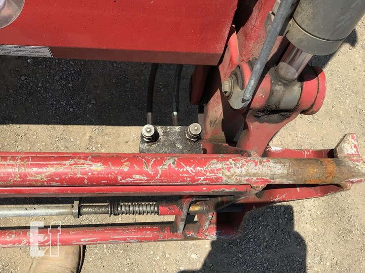 2005-case-ih-mxu110-image-12