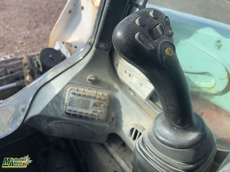 2015-bobcat-t550-image-17