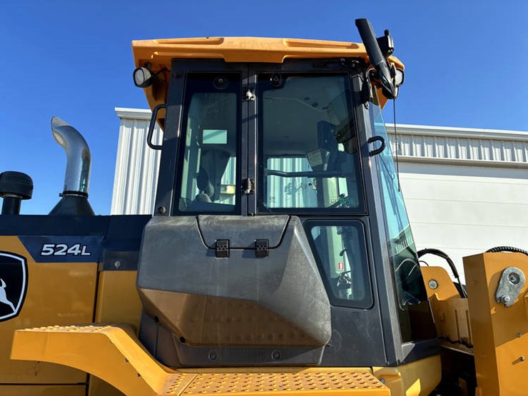 #122215-•-2019-jd-524l-#1dw524lzekf700961-image-40