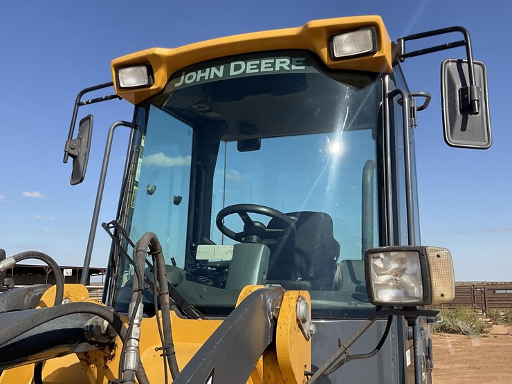 2015-deere-324k-image-13