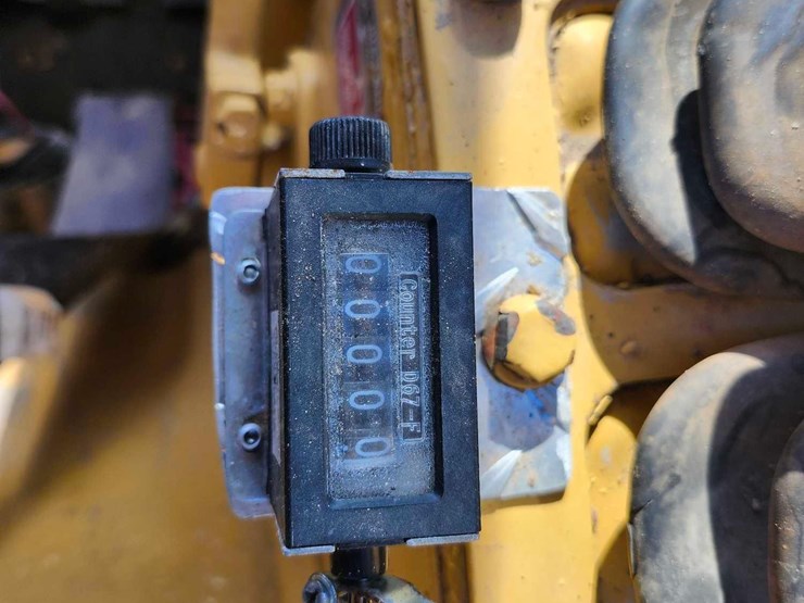 1980-caterpillar-627b-push-pull-scraper-image-49