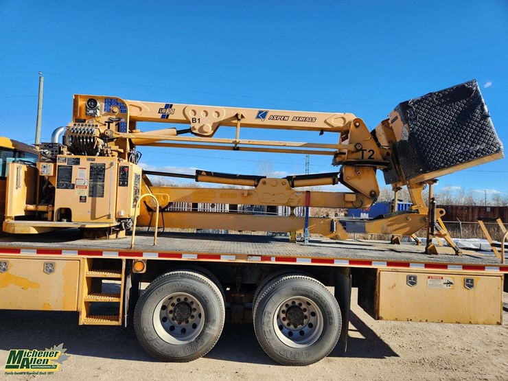 2009-international-workstar-7500-image-35