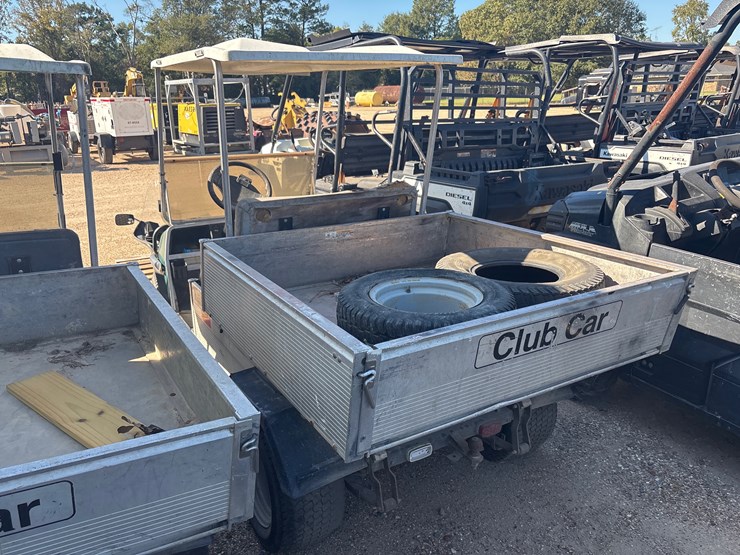 club-car-carryall-252-image-4