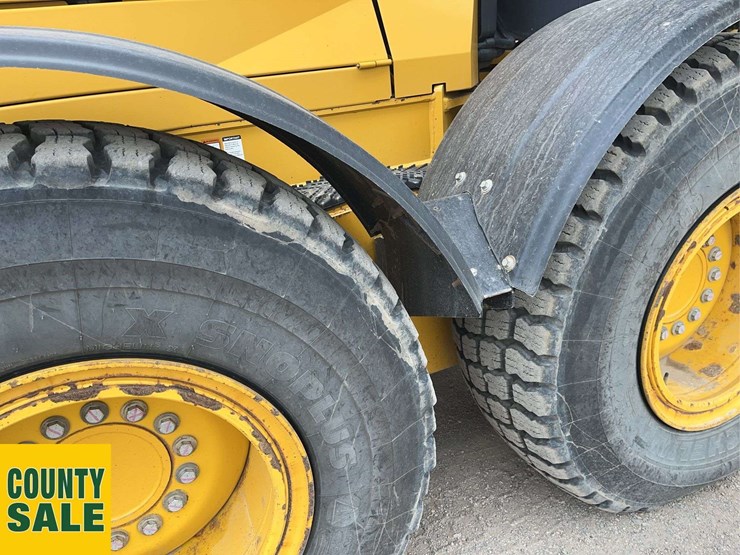 2020-deere-872gp-image-9