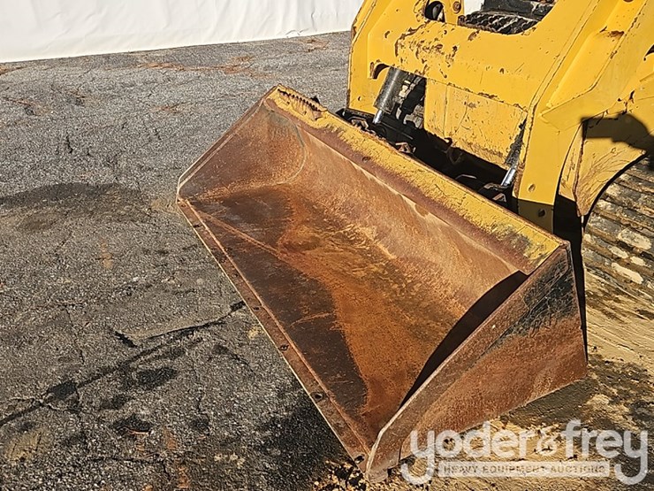 2019-caterpillar-257d-image-15