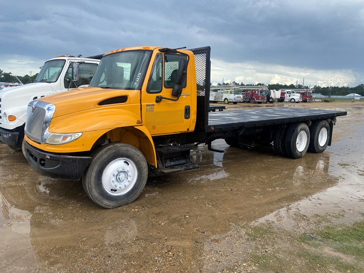 2007-international-4400-image-1