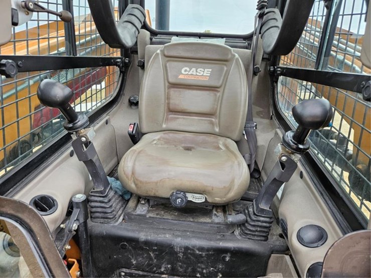 #3068-•-case-sr280-skid-loader-image-30