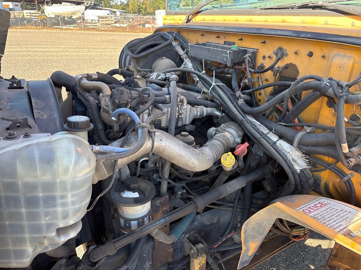 #24383-•-2009-international-bus-image-13