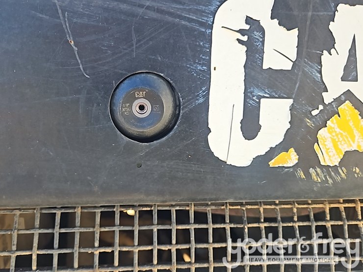 2019-caterpillar-257d-image-22