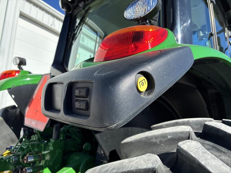 2023-john-deere-6175m-image-30