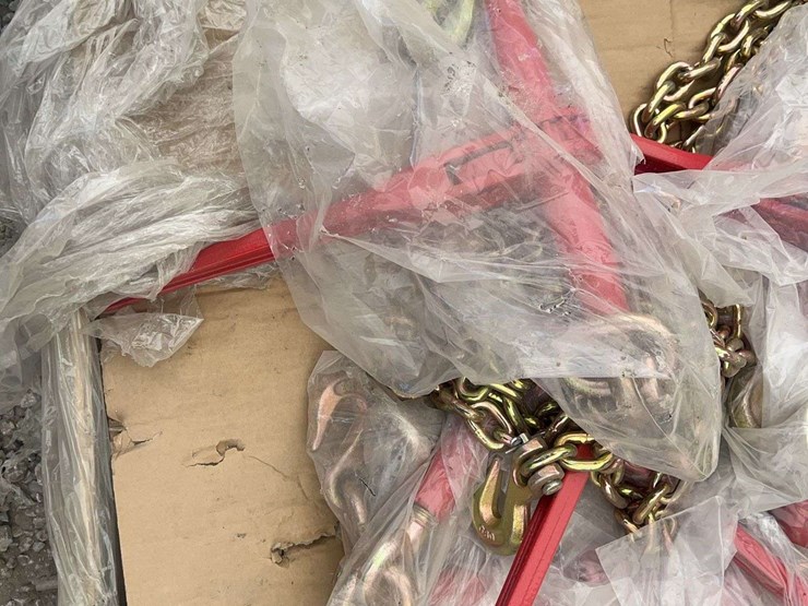 (8)-3/8”-x-20’-grade-70-transport-chains-with-ratchet-binders-image-6