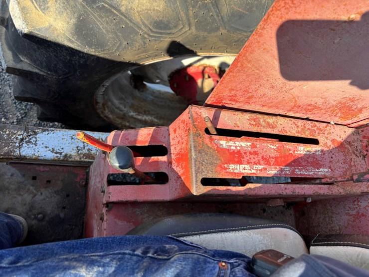 #10957-•-ih-656-image-27