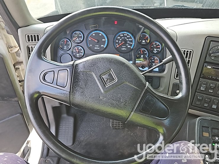 2017-international-8600-image-37