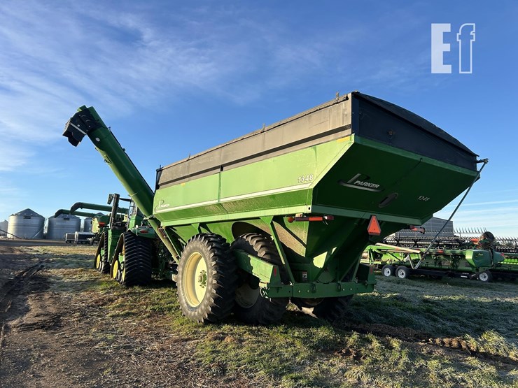 2010-parker-1348-image-3