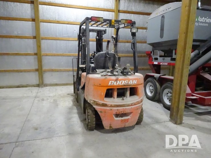 doosan-25-forklift-(pz14059,-unit-109307)-image-5
