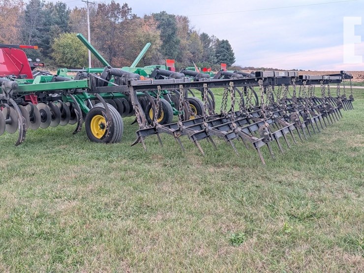 john-deere-714-image-5