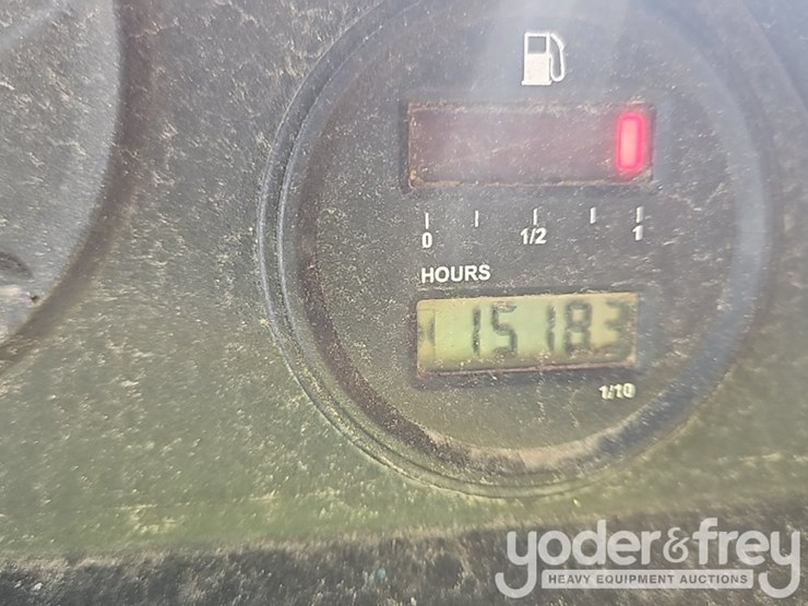 2018-club-car-carryall-1500-image-21