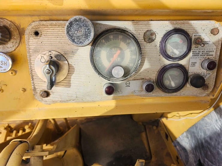 1980-caterpillar-627b-push-pull-scraper-image-59