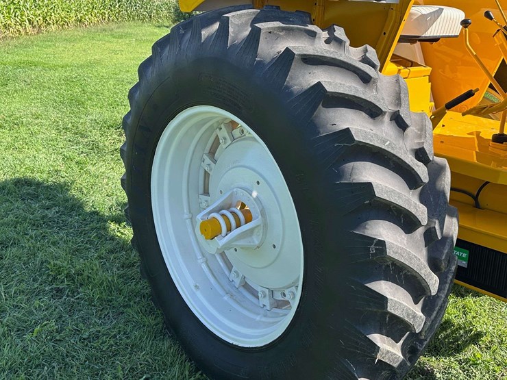 minneapolis-moline-g940-image-44