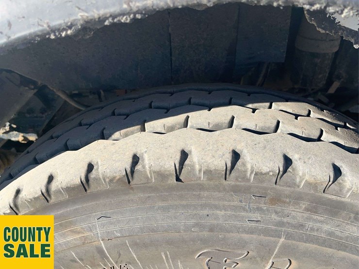 2016-kenworth-t800-image-7