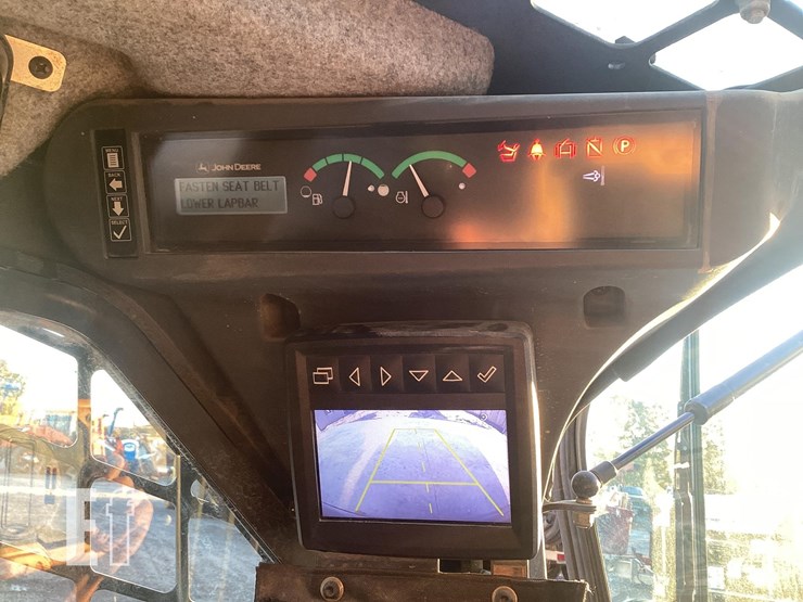 2021-deere-325g-image-18