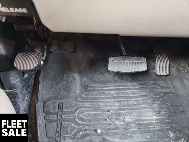 2020-ford-f550-image-14