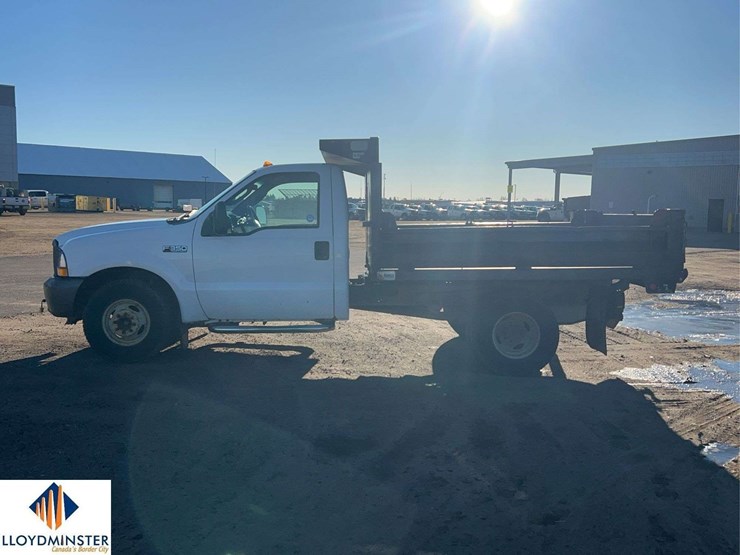 2004-ford-f350-image-19