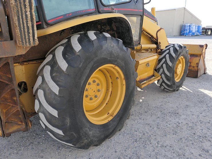 2001-caterpillar-420d-image-19