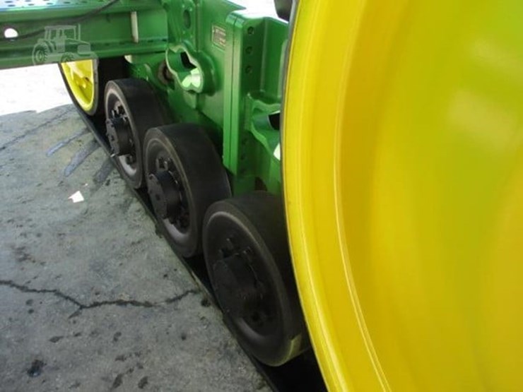 2013-john-deere-8360rt-image-56