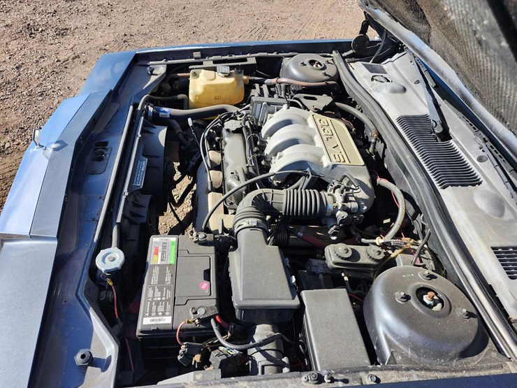 1990-chrysler-new-yorker-fifth-avenue-image-5