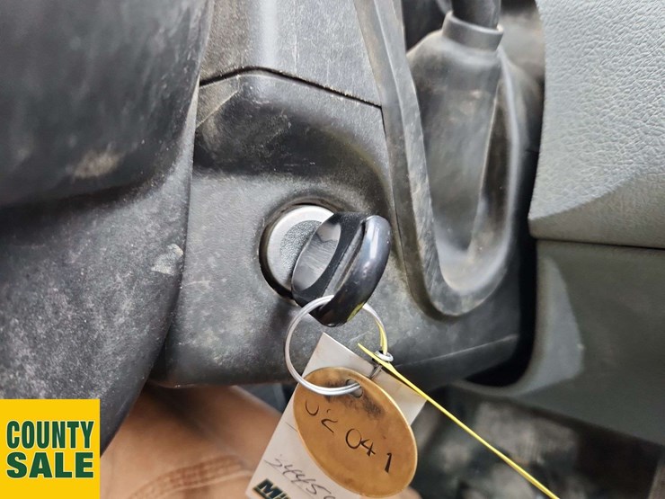 2013-ford-f550-image-14