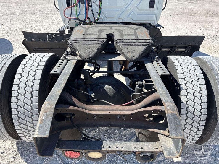 international-durastar-4300-image-9