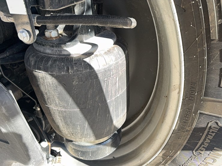 2023-case-ih-4350-patriot--sprayer-image-85